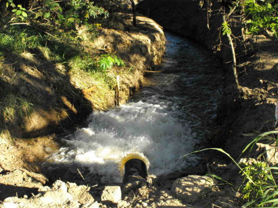 Agua en las lagunas/Water in the ponds