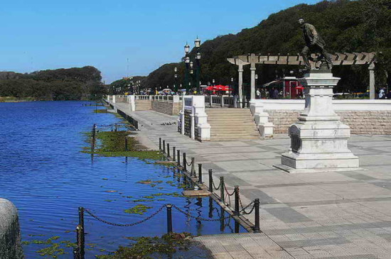 Vista de Coipos/View of Coypu Pond